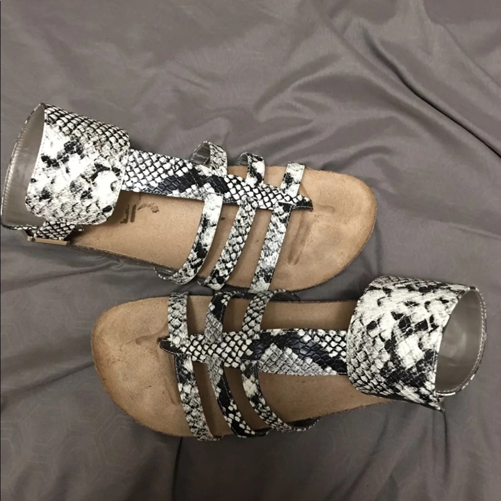 Python sandals. - Picture 2 of 3